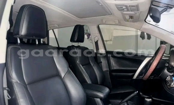 Acheter Occasion Voiture Toyota RAV4 Autre à Dakar, Dakar Acheter Occasion Voiture Toyota RAV4 Autre à Dakar, Dakar