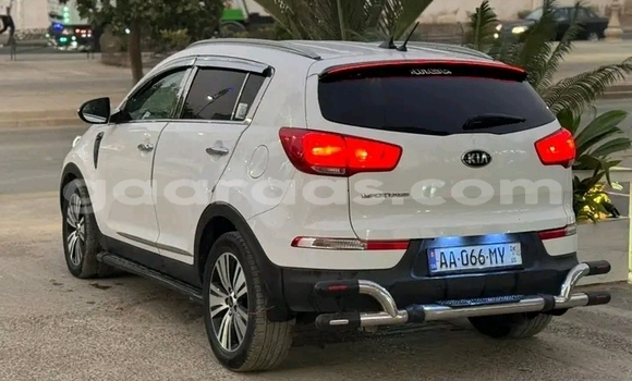 Acheter Occasion Voiture Kia Sportage Blanc à Dakar, Dakar Acheter Occasion Voiture Kia Sportage Blanc à Dakar, Dakar