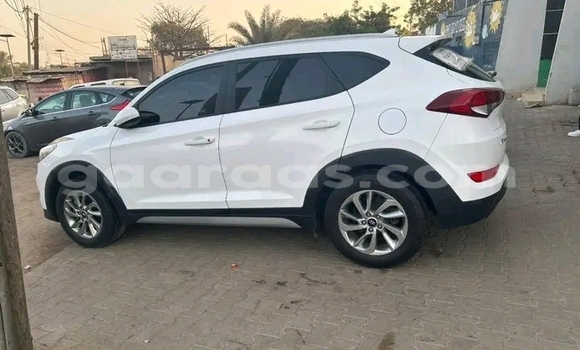 Acheter Occasion Voiture Hyundai Tucson Blanc à Dakar, Dakar Acheter Occasion Voiture Hyundai Tucson Blanc à Dakar, Dakar
