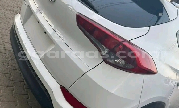 Acheter Occasion Voiture Hyundai Tucson Blanc à Dakar, Dakar Acheter Occasion Voiture Hyundai Tucson Blanc à Dakar, Dakar