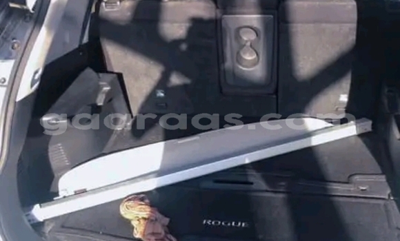 Buy Used Nissan Rogue White Car in Dakar in Dakar Buy Used Nissan Rogue White Car in Dakar in Dakar