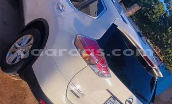 Buy Used Nissan Rogue White Car in Dakar in Dakar Buy Used Nissan Rogue White Car in Dakar in Dakar