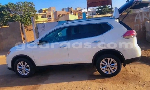 Buy Used Nissan Rogue White Car in Dakar in Dakar Buy Used Nissan Rogue White Car in Dakar in Dakar