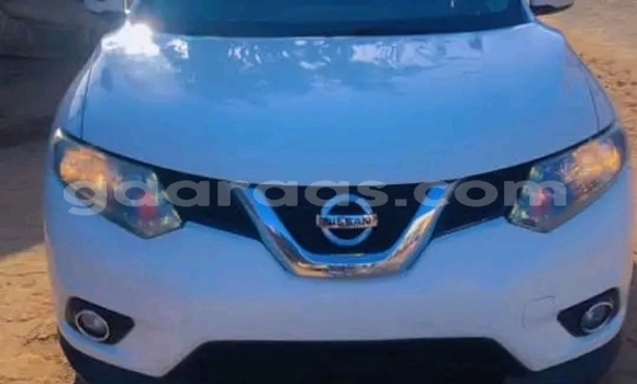 Buy Used Nissan Rogue White Car in Dakar in Dakar Buy Used Nissan Rogue White Car in Dakar in Dakar