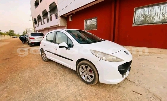 Acheter Occasion Voiture Peugeot 207 Blanc à Dakar, Dakar Acheter Occasion Voiture Peugeot 207 Blanc à Dakar, Dakar