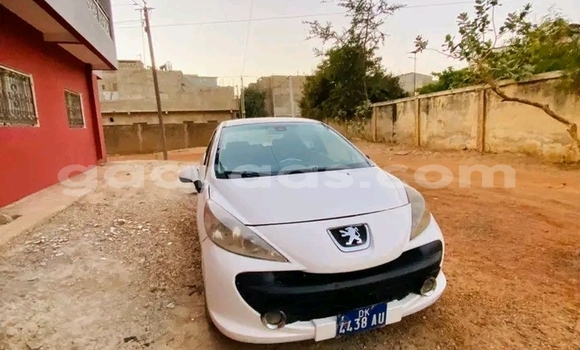 Acheter Occasion Voiture Peugeot 207 Blanc à Dakar, Dakar Acheter Occasion Voiture Peugeot 207 Blanc à Dakar, Dakar