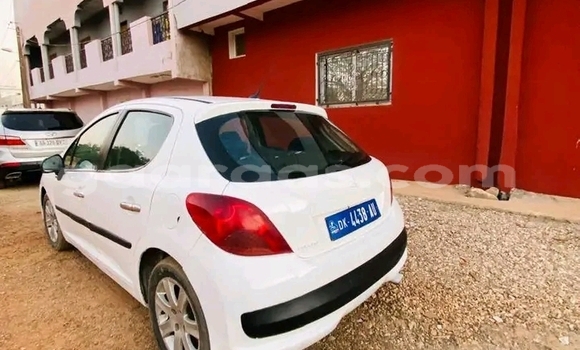Acheter Occasion Voiture Peugeot 207 Blanc à Dakar, Dakar Acheter Occasion Voiture Peugeot 207 Blanc à Dakar, Dakar