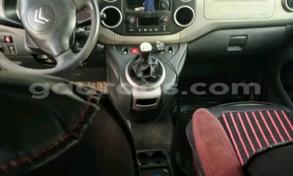 Acheter Occasion Voiture Citroen Berlingo Noir à Dakar, Dakar Acheter Occasion Voiture Citroen Berlingo Noir à Dakar, Dakar