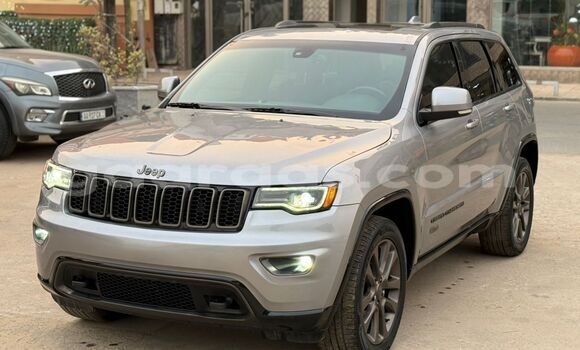 Buy Import Jeep Grand Cherokee Silver Car in Dakar in Dakar Buy Import Jeep Grand Cherokee Silver Car in Dakar in Dakar
