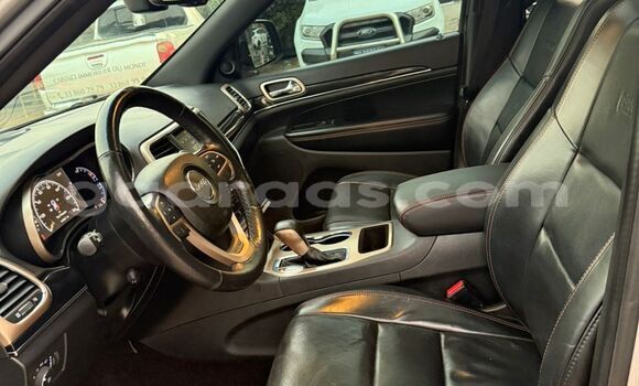 Buy Import Jeep Grand Cherokee Silver Car in Dakar in Dakar Buy Import Jeep Grand Cherokee Silver Car in Dakar in Dakar