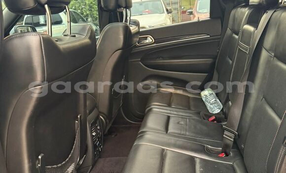 Buy Import Jeep Grand Cherokee Silver Car in Dakar in Dakar Buy Import Jeep Grand Cherokee Silver Car in Dakar in Dakar