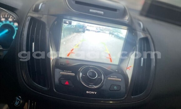 Acheter Occasion Voiture Ford Escape Gris à Dakar, Dakar Acheter Occasion Voiture Ford Escape Gris à Dakar, Dakar