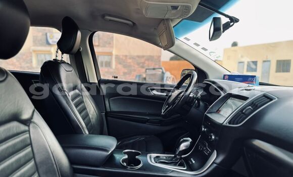 Acheter Import Voiture Ford Edge Noir à Dakar, Dakar Acheter Import Voiture Ford Edge Noir à Dakar, Dakar