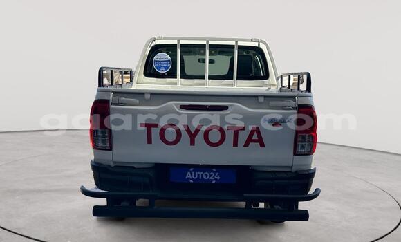 Dieundeu Occasion Toyota Hilux White Auto in Dakar in Dakar Dieundeu Occasion Toyota Hilux White Auto in Dakar in Dakar