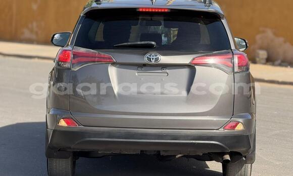 Acheter Import Voiture Toyota RAV4 Gris à Damniadio, Dakar Acheter Import Voiture Toyota RAV4 Gris à Damniadio, Dakar