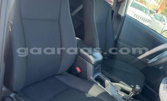Acheter Import Voiture Toyota RAV4 Gris à Damniadio, Dakar Acheter Import Voiture Toyota RAV4 Gris à Damniadio, Dakar