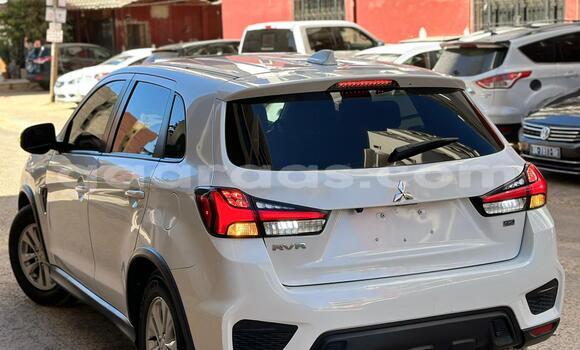 Buy Import Mitsubishi RVR White Car in Dakar in Dakar Buy Import Mitsubishi RVR White Car in Dakar in Dakar