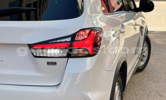 Buy Import Mitsubishi RVR White Car in Dakar in Dakar Buy Import Mitsubishi RVR White Car in Dakar in Dakar