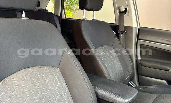 Buy Import Mitsubishi RVR White Car in Dakar in Dakar Buy Import Mitsubishi RVR White Car in Dakar in Dakar