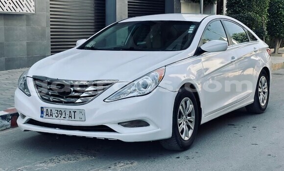 Buy Used Hyundai Sonata White Car in Dakar in Dakar Buy Used Hyundai Sonata White Car in Dakar in Dakar