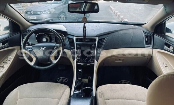 Buy Used Hyundai Sonata White Car in Dakar in Dakar Buy Used Hyundai Sonata White Car in Dakar in Dakar