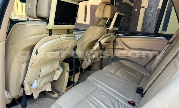 Dieundeu Occasion BMW X5 Silver Auto in Dakar in Dakar Dieundeu Occasion BMW X5 Silver Auto in Dakar in Dakar