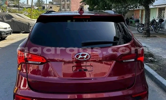 Buy Used Hyundai Santa Fe Red Car in Dakar in Dakar Buy Used Hyundai Santa Fe Red Car in Dakar in Dakar