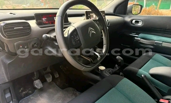 Buy Used Citroen C4 White Car in Dakar in Dakar Buy Used Citroen C4 White Car in Dakar in Dakar