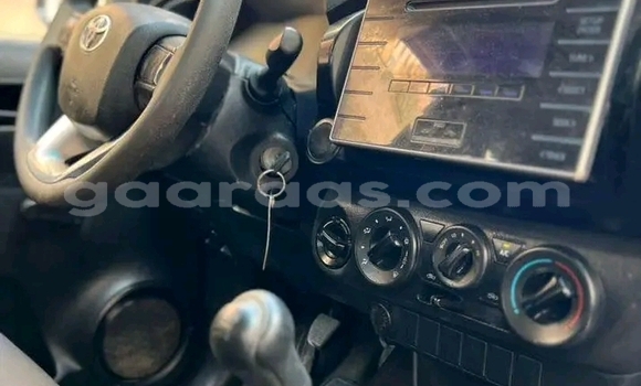 Dieundeu Occasion Toyota Hilux White Auto in Dakar in Dakar Dieundeu Occasion Toyota Hilux White Auto in Dakar in Dakar