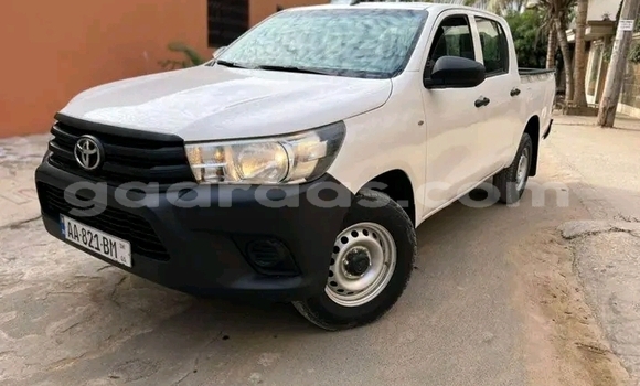 Dieundeu Occasion Toyota Hilux White Auto in Dakar in Dakar Dieundeu Occasion Toyota Hilux White Auto in Dakar in Dakar