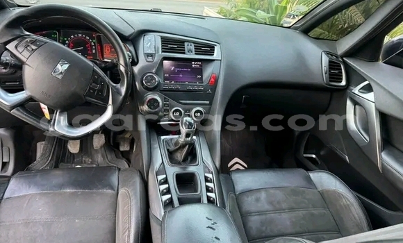 Buy Used Citroen DS5 Black Car in Dakar in Dakar Buy Used Citroen DS5 Black Car in Dakar in Dakar