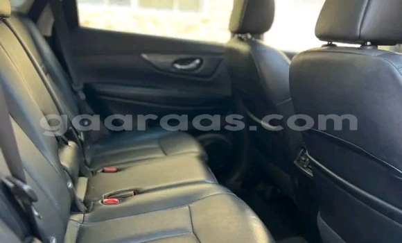 Buy Used Nissan Rogue White Car in Dakar in Dakar Buy Used Nissan Rogue White Car in Dakar in Dakar