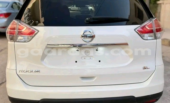Buy Used Nissan Rogue White Car in Dakar in Dakar Buy Used Nissan Rogue White Car in Dakar in Dakar