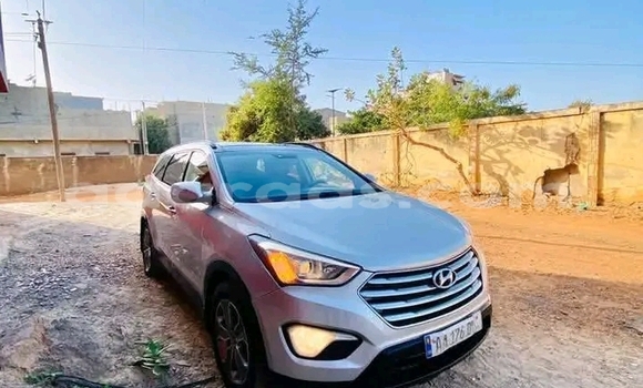 Dieundeu Occasion Hyundai Santa Fe White Auto in Dakar in Dakar Dieundeu Occasion Hyundai Santa Fe White Auto in Dakar in Dakar