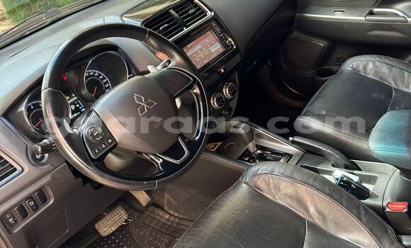 Dieundeu Occasion Mitsubishi ASX Red Auto in Dakar in Dakar Dieundeu Occasion Mitsubishi ASX Red Auto in Dakar in Dakar