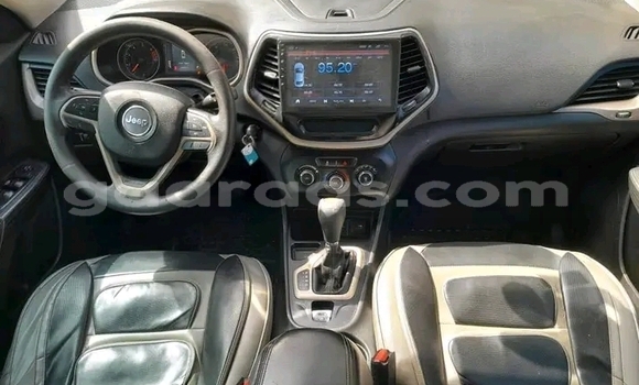 Dieundeu Occasion Jeep Cherokee Black Auto in Dakar in Dakar Dieundeu Occasion Jeep Cherokee Black Auto in Dakar in Dakar