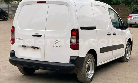 Dieundeu Occasion Peugeot Partner White Auto in Dakar in Dakar Dieundeu Occasion Peugeot Partner White Auto in Dakar in Dakar