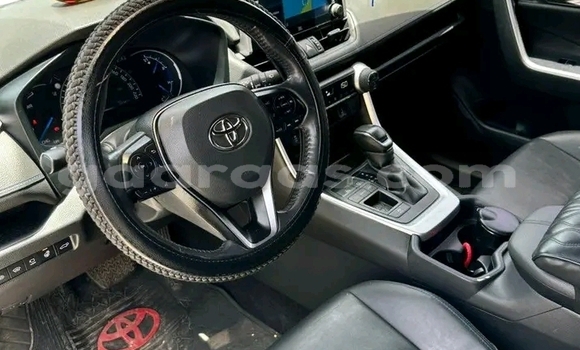 Buy Used Toyota RAV4 White Car in Dakar in Dakar Buy Used Toyota RAV4 White Car in Dakar in Dakar