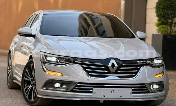 Buy Used Renault Talisman White Car in Dakar in Dakar Buy Used Renault Talisman White Car in Dakar in Dakar
