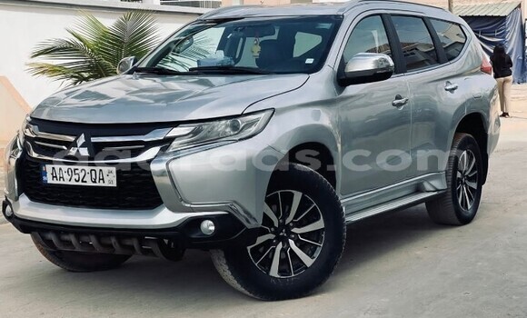Buy Used Mitsubishi Pajero Sport Silver Car in Dakar in Dakar Buy Used Mitsubishi Pajero Sport Silver Car in Dakar in Dakar