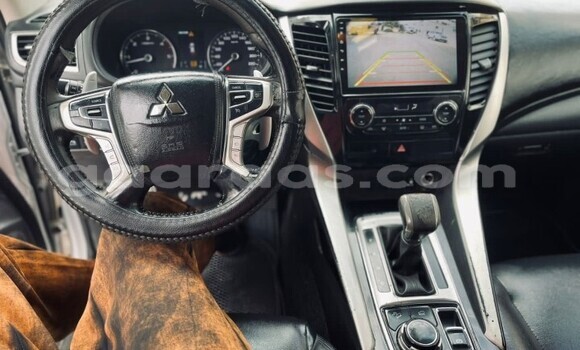 Buy Used Mitsubishi Pajero Sport Silver Car in Dakar in Dakar Buy Used Mitsubishi Pajero Sport Silver Car in Dakar in Dakar