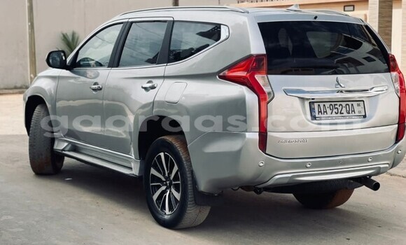 Buy Used Mitsubishi Pajero Sport Silver Car in Dakar in Dakar Buy Used Mitsubishi Pajero Sport Silver Car in Dakar in Dakar