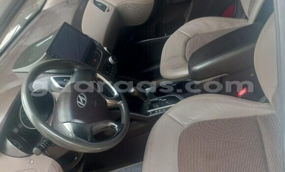 Acheter Occasion Voiture Hyundai Tucson Blanc à Dakar, Dakar Acheter Occasion Voiture Hyundai Tucson Blanc à Dakar, Dakar