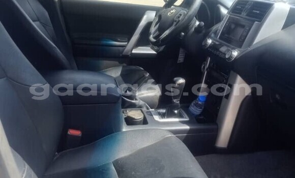 Buy Used Toyota Land Cruiser Prado Silver Car in Dakar in Dakar Buy Used Toyota Land Cruiser Prado Silver Car in Dakar in Dakar