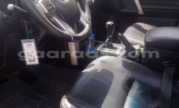Buy Used Toyota Land Cruiser Prado Silver Car in Dakar in Dakar Buy Used Toyota Land Cruiser Prado Silver Car in Dakar in Dakar