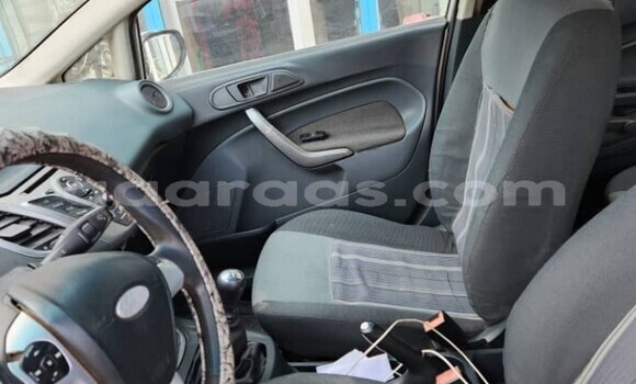 Dieundeu Occasion Ford Fiesta Silver Auto in Dakar in Dakar Dieundeu Occasion Ford Fiesta Silver Auto in Dakar in Dakar