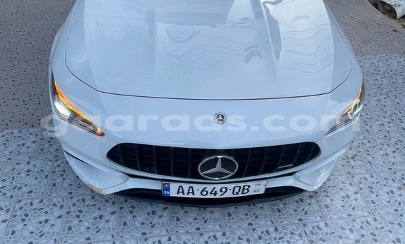 Acheter Occasion Voiture Mercedes‒Benz CLA-klasse AMG Blanc à Dakar, Dakar Acheter Occasion Voiture Mercedes‒Benz CLA-klasse AMG Blanc à Dakar, Dakar