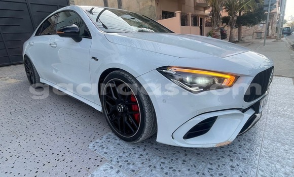 Acheter Occasion Voiture Mercedes‒Benz CLA-klasse AMG Blanc à Dakar, Dakar Acheter Occasion Voiture Mercedes‒Benz CLA-klasse AMG Blanc à Dakar, Dakar