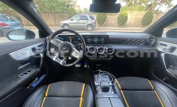 Acheter Occasion Voiture Mercedes‒Benz CLA-klasse AMG Blanc à Dakar, Dakar Acheter Occasion Voiture Mercedes‒Benz CLA-klasse AMG Blanc à Dakar, Dakar