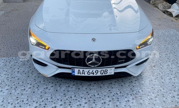 Acheter Occasion Voiture Mercedes‒Benz CLA-klasse AMG Blanc à Dakar, Dakar Acheter Occasion Voiture Mercedes‒Benz CLA-klasse AMG Blanc à Dakar, Dakar